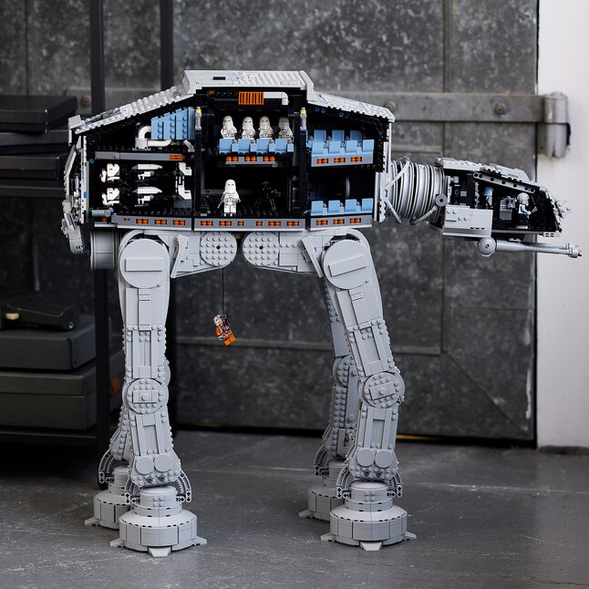  Huur LEGO Star Wars AT-AT - 75313